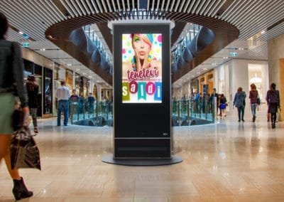 indoor lcd totem digital signage shopping mall